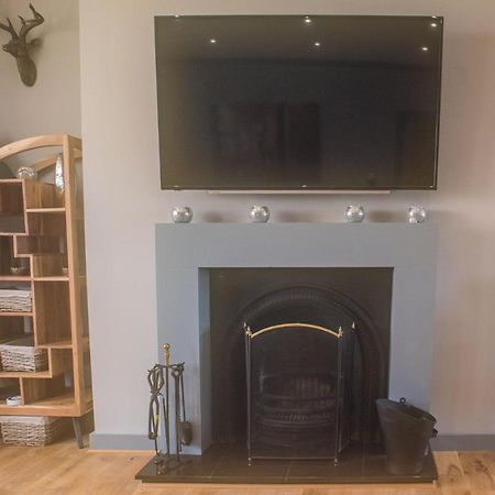 Luxury Super Central Cottage With A Hot Tub/ Gym Portree Esterno foto