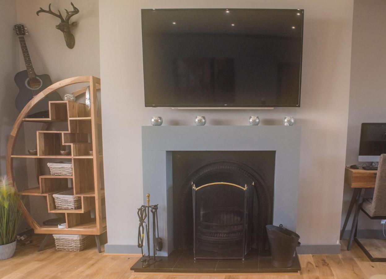 Luxury Super Central Cottage With A Hot Tub/ Gym Portree Esterno foto