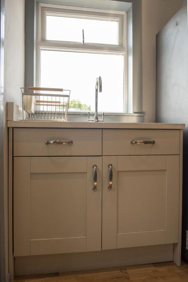 Luxury Super Central Cottage With A Hot Tub/ Gym Portree Esterno foto