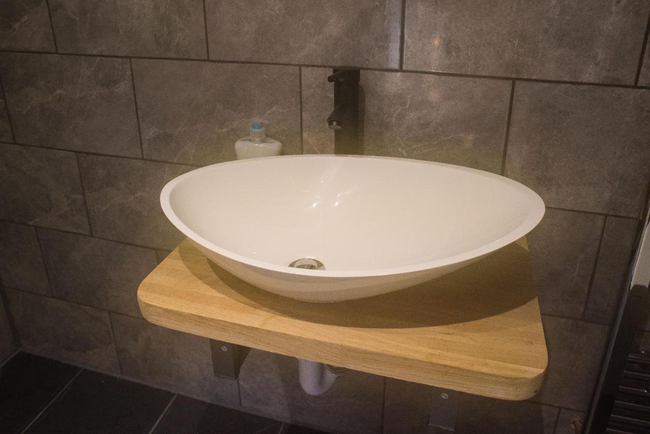Luxury Super Central Cottage With A Hot Tub/ Gym Portree Esterno foto