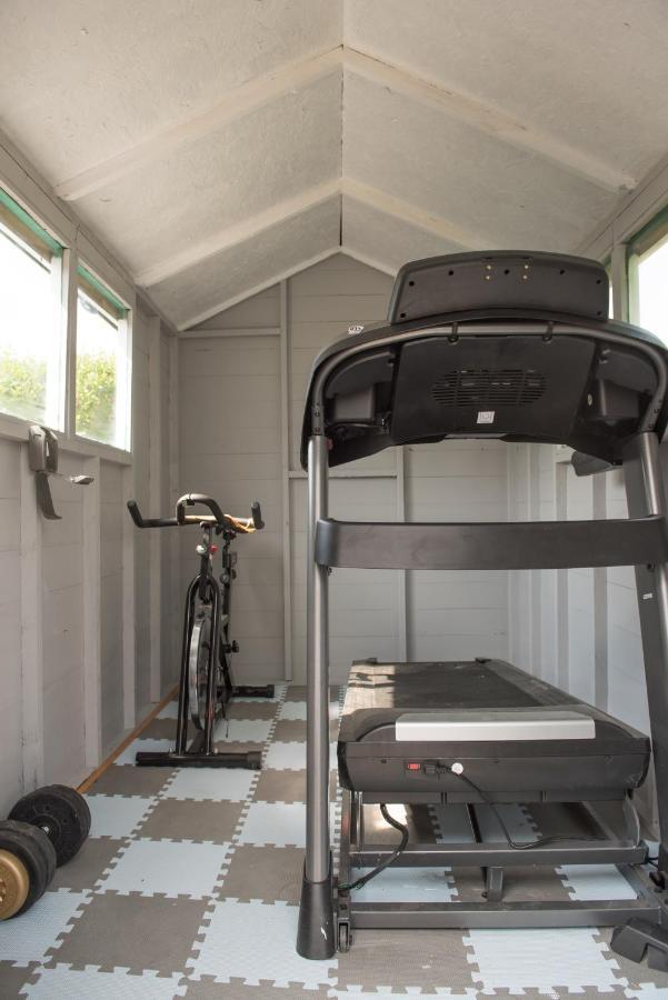 Luxury Super Central Cottage With A Hot Tub/ Gym Portree Esterno foto