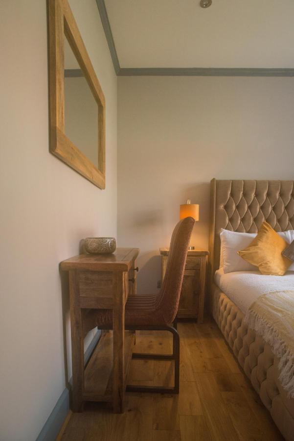 Luxury Super Central Cottage With A Hot Tub/ Gym Portree Esterno foto