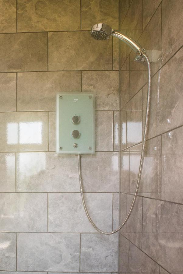 Luxury Super Central Cottage With A Hot Tub/ Gym Portree Esterno foto
